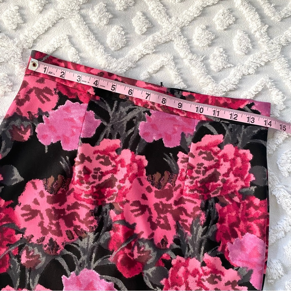 ASOS Pink & Black Floral Skirt with Peplum Hem - Picture 4 of 5
